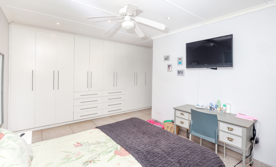 4 Bedroom Property for Sale in Gonubie Eastern Cape